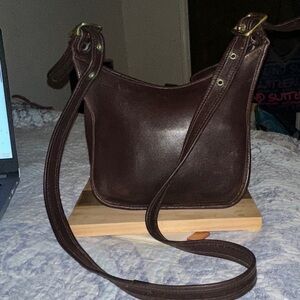 COACH Legacy Zip Brown Leather Cross Body Bag Vintage 9956 (C)
